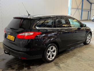 Ford Focus 1.0 Ti-VCT EcoBoost 12V 125 Combi/o  Benzine 998cc 92kW (125pk) FWD picture 7