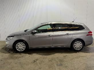 Peugeot 308 1.6 BlueHDi 120 Combi/o 4Dr Diesel 1,560cc 88kW (120pk) FWD picture 2