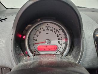 Opel Agila 1.0 12V MPV  Benzine 996cc 50kW (68pk) FWD picture 14