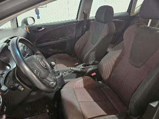 Seat Leon 2.0 FSI 16V Hatchback 4Dr Benzine 1.984cc 110kW (150pk) FWD picture 13