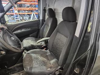 Opel Combo 2.0 CDTI 16V Bestel  Diesel 1.956cc 99kW (135pk) picture 8