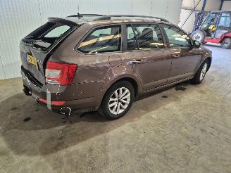 Skoda Octavia 1.6 TDI GreenTec 16V Combi/o 4Dr Diesel 1.598cc 77kW (105pk) FWD picture 3