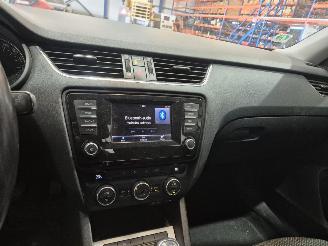 Skoda Octavia 1.6 TDI GreenTec 16V Combi/o 4Dr Diesel 1.598cc 77kW (105pk) FWD picture 10