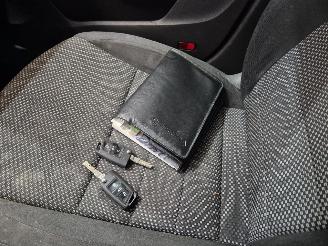 Skoda Octavia 1.6 TDI GreenTec 16V Combi/o 4Dr Diesel 1.598cc 77kW (105pk) FWD picture 11