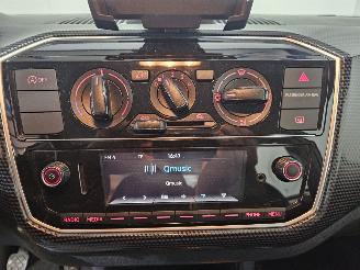 Volkswagen Up! 1.0 12V 60 Hatchback  Benzine 999cc 44kW (60pk) FWD picture 15