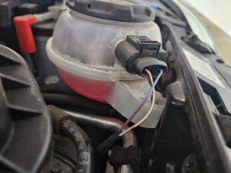 Volkswagen Up! 1.0 12V 60 Hatchback  Benzine 999cc 44kW (60pk) FWD picture 12