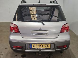Mitsubishi Outlander 2.0 16V 4x2 SUV  Benzine 1.997cc 100kW (136pk) FWD picture 7