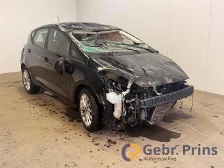 Vrakbiler auto Ford Fiesta Fiesta 7, Hatchback, 2017 1.0 EcoBoost 12V 100 2019/4