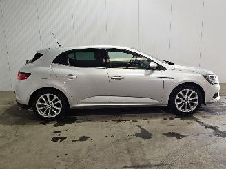 Renault Mégane 1.2 Energy TCE 130 Hatchback 4Dr Benzine 1,197cc 97kW (132pk) FWD picture 2