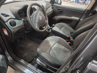 Hyundai I-10 1.0i 12V Hatchback  Benzine 998cc 51kW (69pk) FWD picture 9