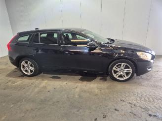 Volvo V-60 1.6 T3 16V Combi/o  Benzine 1.598cc 110kW (150pk) FWD picture 2