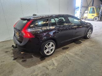 Volvo V-60 1.6 T3 16V Combi/o  Benzine 1.598cc 110kW (150pk) FWD picture 3