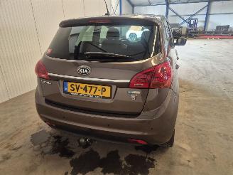 Kia Venga 1.4 CVVT 16V MPV  Benzine 1.396cc 66kW (90pk) FWD picture 4