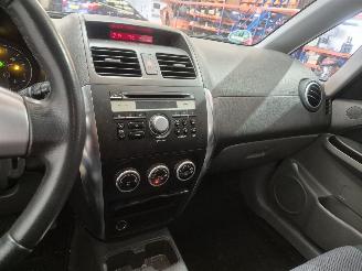 Suzuki SX4 1.6 16V VVT Grip 4x4 SUV  Benzine 1.586cc 79kW (107pk) 4x4 picture 12