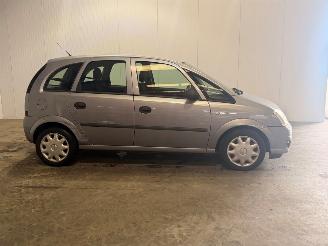 Opel Meriva 1.6 16V MPV picture 2