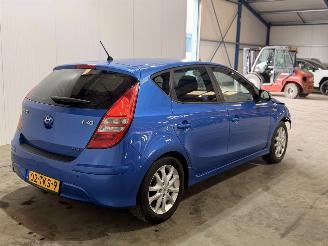Hyundai I-30 1.6i i-Motion picture 9