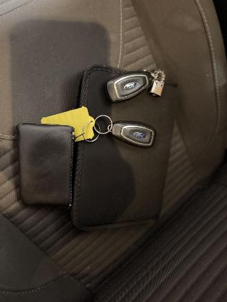 Ford Focus 1.0 Titanium picture 21