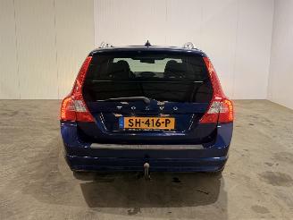 Volvo V-70 2.4 D4 Summum picture 4