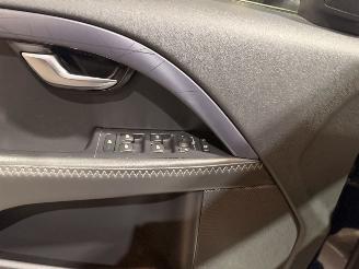 Volvo V-70 2.4 D4 Summum picture 18