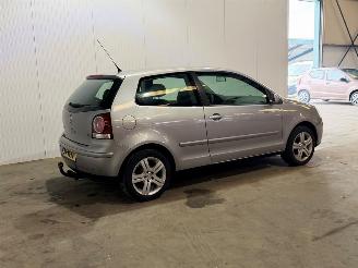 Volkswagen Polo 1.4-16V Optive picture 3