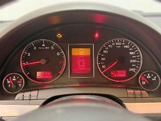 Audi A4 1.6 Advance picture 11