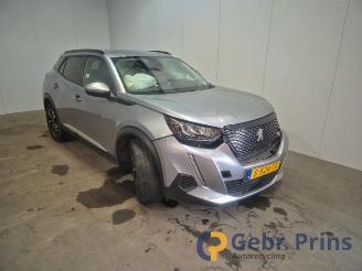Vrakbiler auto Peugeot 2008 2008 (UD/UK/UR/US/UX), MPV, 2019 1.2 VTi 12V PureTech 130 2021/4