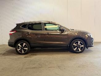 Nissan Qashqai 1.2 Connect Edition picture 6