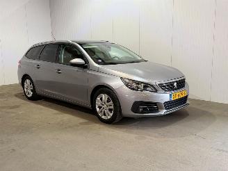 Peugeot 308 1.2 Puretech Blue Lease Executive 2019/3