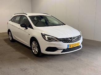 Damaged car Opel Astra SPORTS TOURER 1.2 Turbo 2022/1
