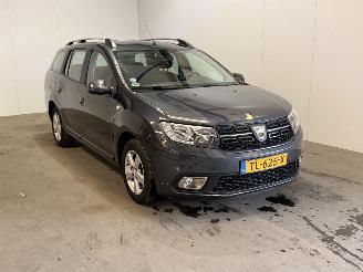 krockskadad bil auto Dacia Logan 0.9 TCe Laureate 2018/9