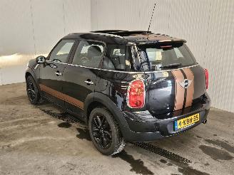 krockskadad bil auto Mini Countryman 1.6 16V One SUV  Benzine 1.598cc 72kW (98pk) FWD 2013/3