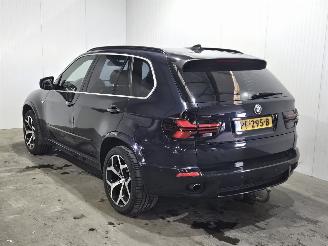 Damaged car BMW X5 xDrive 35d 3.0 24V SUV  Diesel 2.993cc 210kW (286pk) 4x4 2008/6