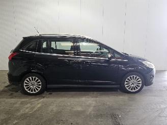 Ford Grand C-Max 1.0 Ti-VCT EcoBoost 12V 125 MPV  Benzine 998cc 92kW (125pk) FWD picture 2