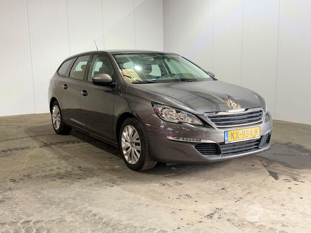 Peugeot 308 1.2 PureTech Blue Lease