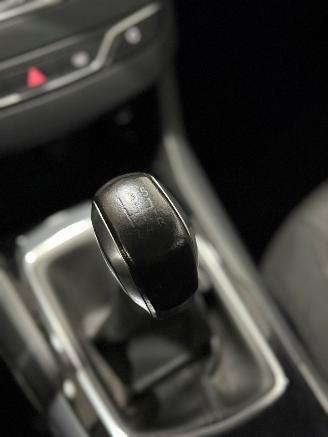 Peugeot 308 1.2 PureTech Blue Lease picture 13