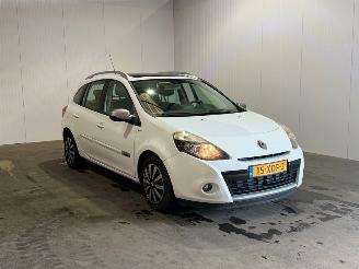 Unfallwagen Renault Clio 1.5 dCi Night & Day 2012/5