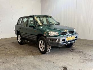 Vaurioauto  passenger cars Toyota Rav-4 2.0i Wagon 1999/3