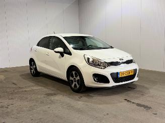 Avarii autoturisme Kia Rio 1.2 CVVT Design Edition 2013/1
