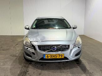 Volvo V-60 1.6 Drive R-Design picture 4