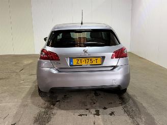 Peugeot 308 1.2 PureTech Blue Lease Executive picture 8