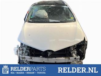 Sloopauto Toyota Auris Touring Sports Auris Touring Sports (E18), Combi, 2013 / 2018 1.8 16V Hybrid 2014/6