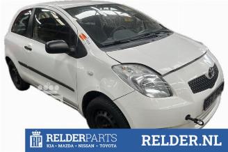 Vrakbiler auto Toyota Yaris Yaris II (P9), Hatchback, 2005 / 2014 1.0 12V VVT-i 2006/6