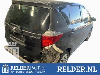 Toyota Verso S Verso S, MPV, 2010 / 2016 1.33 16V Dual VVT-I picture 6
