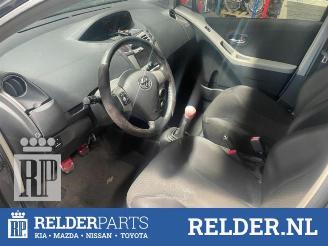 Toyota Yaris Yaris II (P9), Hatchback, 2005 / 2014 1.8 16V VVT-i TS picture 9