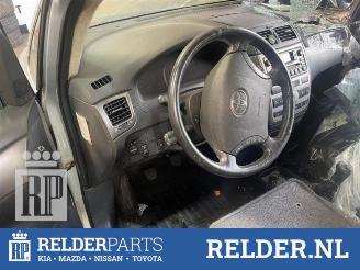 Toyota Avensis-verso Avensis Verso (M20), MPV, 2001 / 2005 2.0 16V VVT-i D-4 picture 9