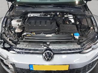 Volkswagen Golf 2.0 GTD  PANO HARMAN KARDON picture 19