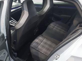 Volkswagen Golf 2.0 GTD  PANO HARMAN KARDON picture 12