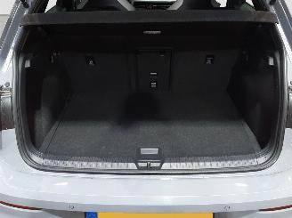 Volkswagen Golf 2.0 GTD  PANO HARMAN KARDON picture 18