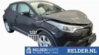  Toyota C-HR C-HR (X1,X5), SUV, 2016 1.8 16V Hybrid 2019/7