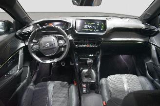 Peugeot 208 1.2 GT LINE PURE TECH picture 12